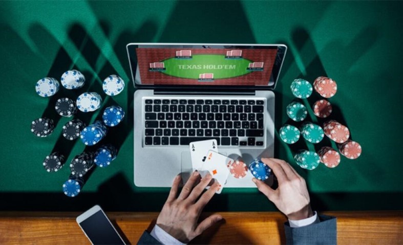 The Influence of Technology on the Emergence of Online Gambling 