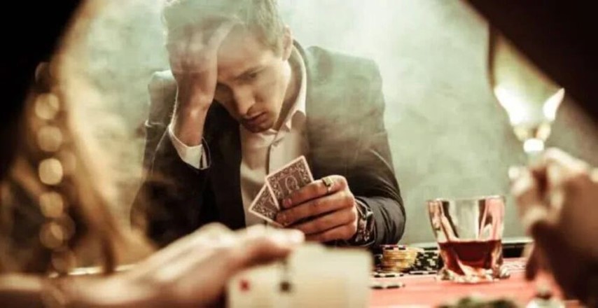 The Effects of Workplace Gambling on Employee Health 